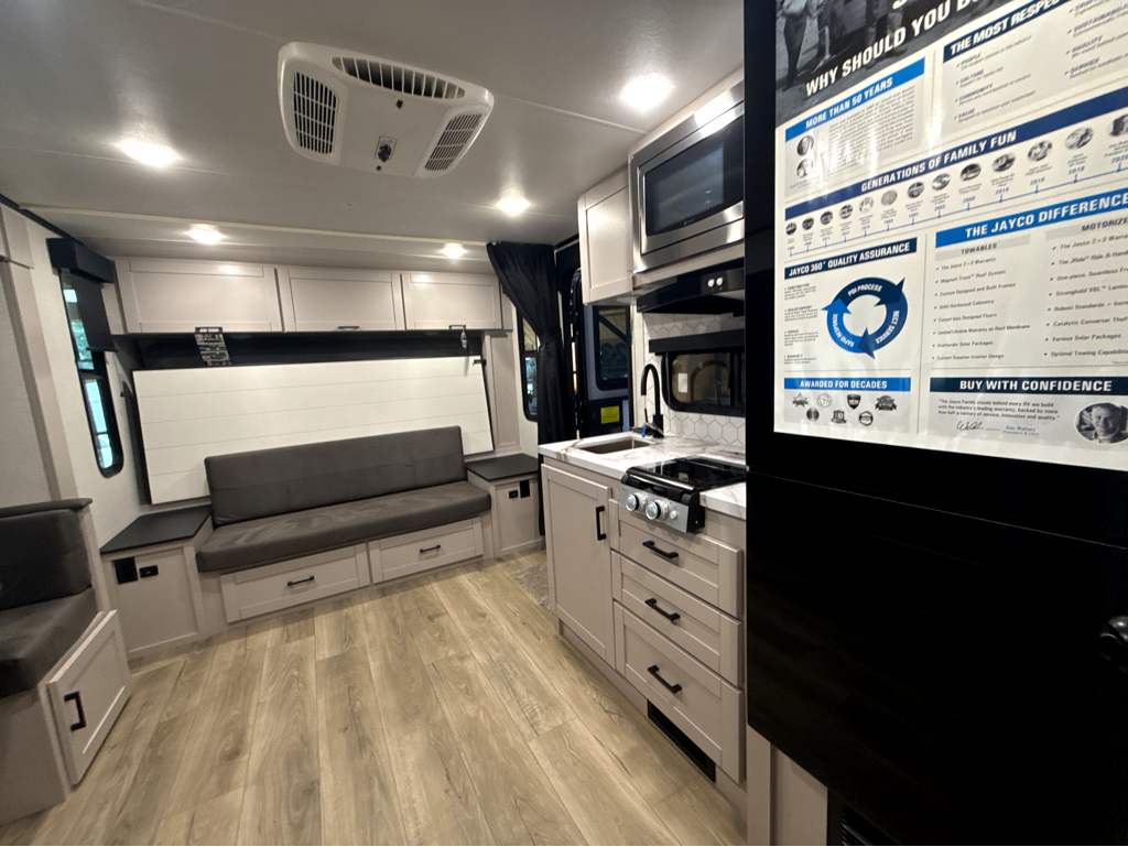 2026 JAYCO JAY FEATHER AIR 19MBS - Image 18
