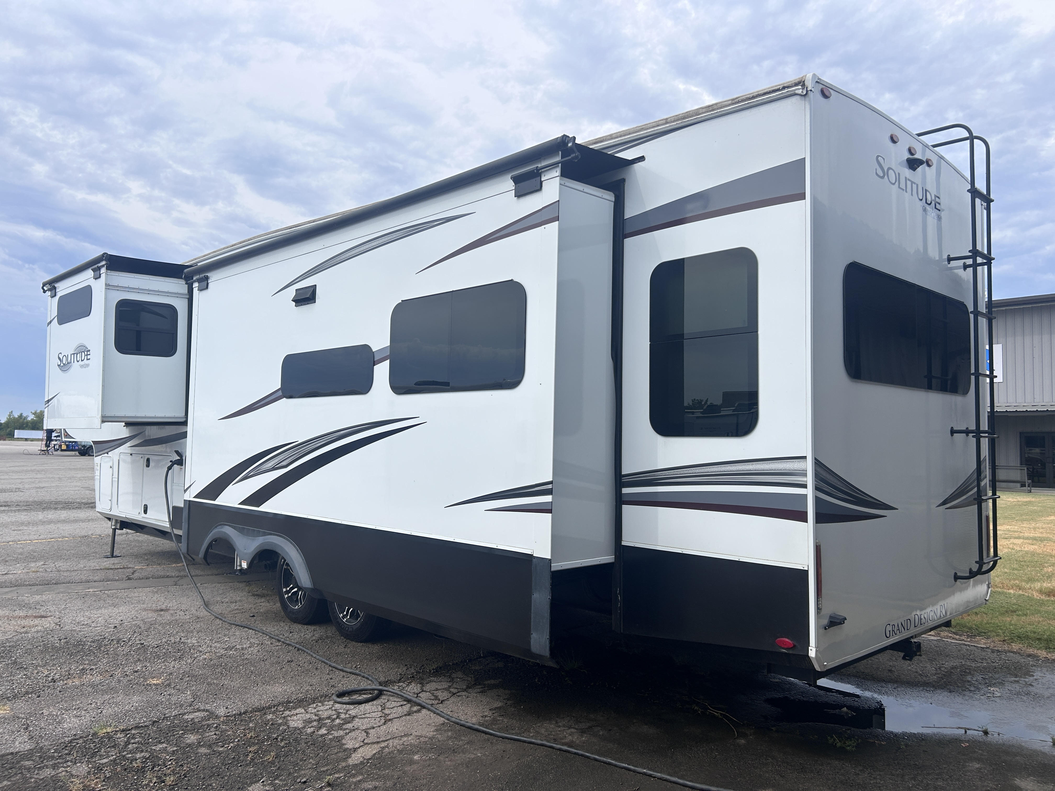 2021 Grand Design 373FB SOLITUDE - Image 6