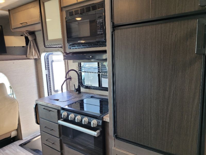2024 Thor Motor Coach Four Winds 22E - Image 16