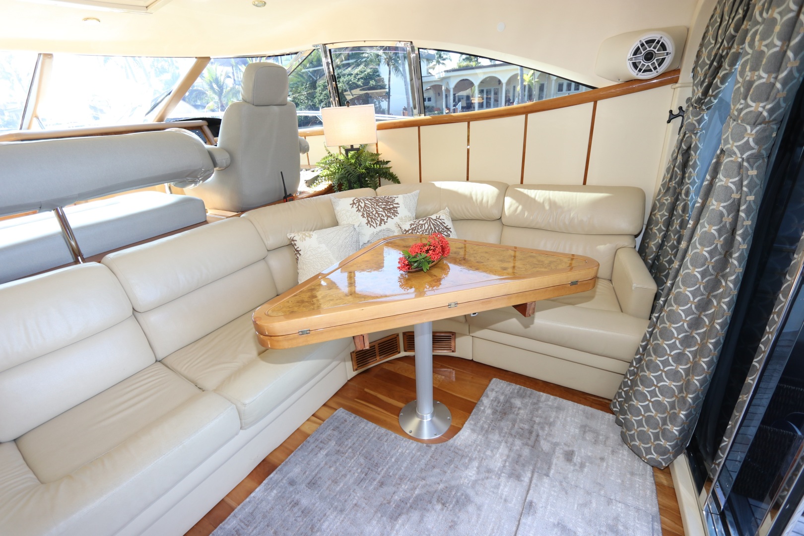 2005 Neptunus 56 Express - Image 9