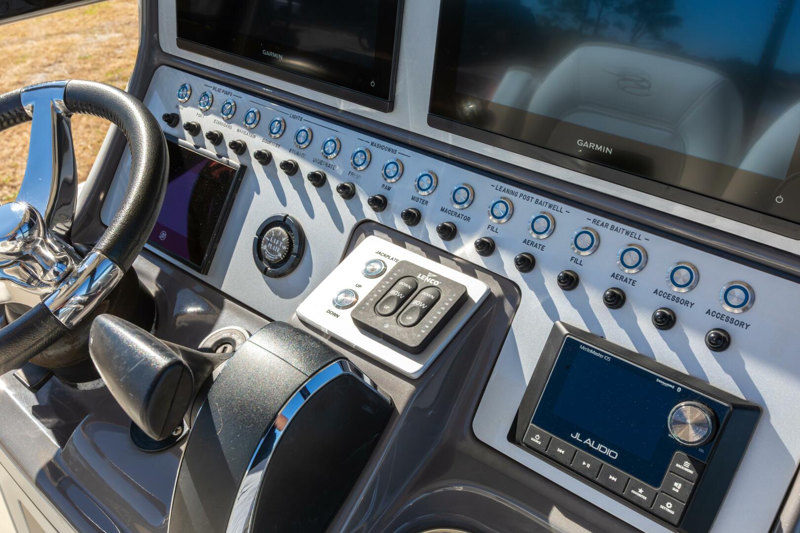 2023 ShearWater 260 SS Carolina - Image 12