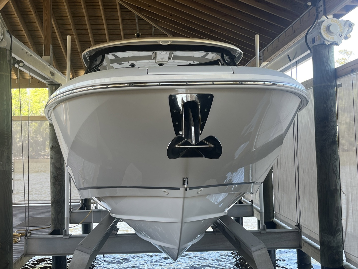 2022 Boston Whaler 320 Vantage - Image 29