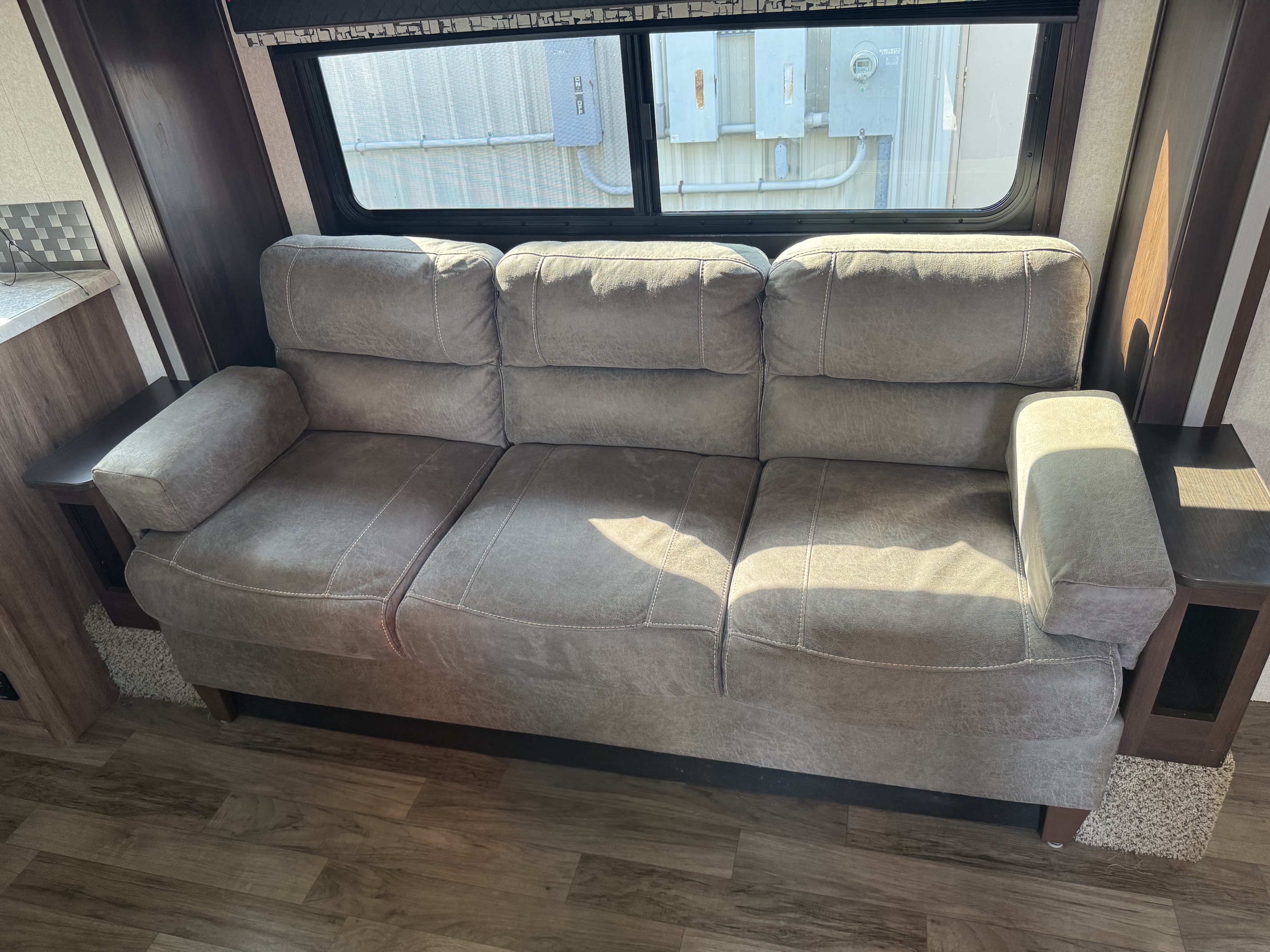 2019 JAYCO JAY FEATHER 23RB - Image 11