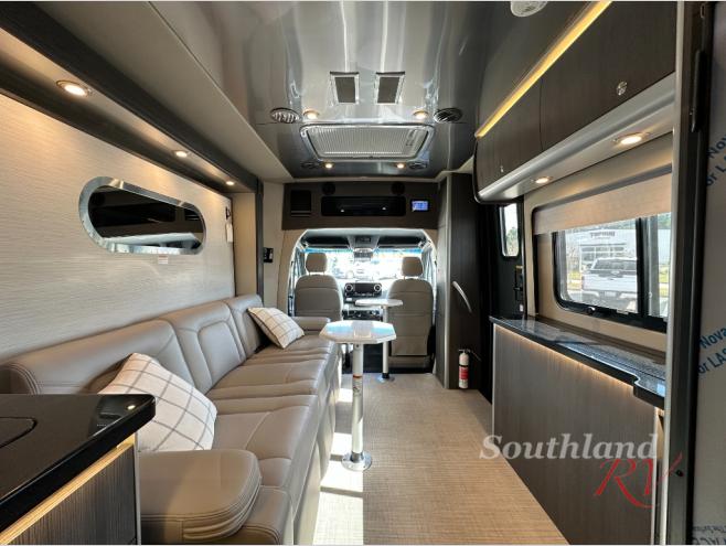 2026 Airstream Atlas Advanced Power Plus - Image 30