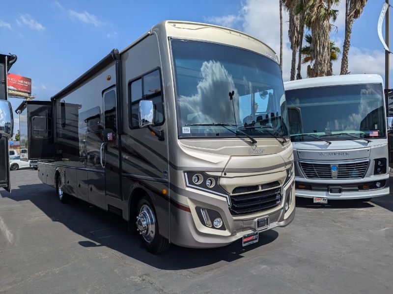 2025 Fleetwood Bounder