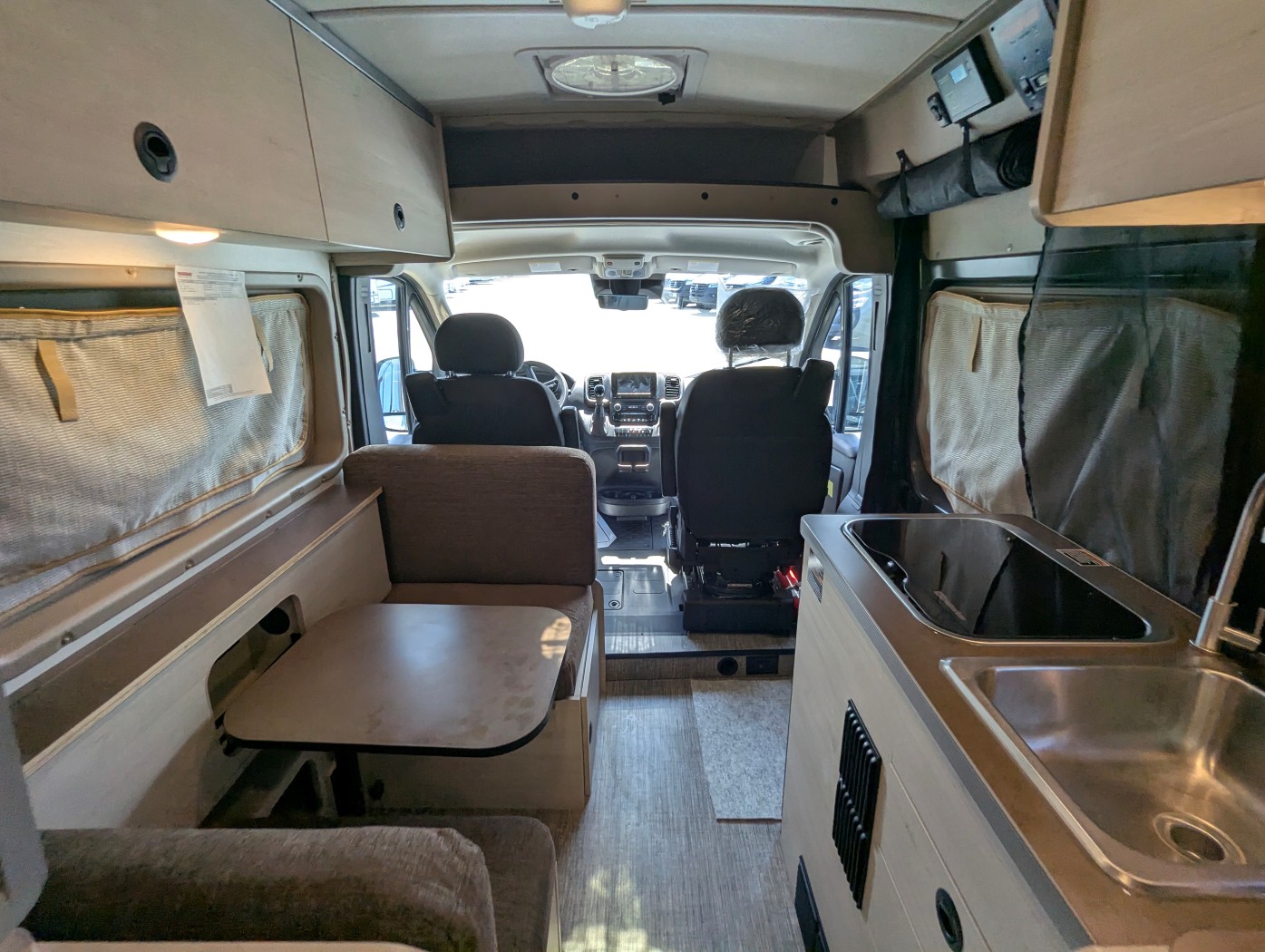 2026 Winnebago Solis Pocket 36A - Image 19