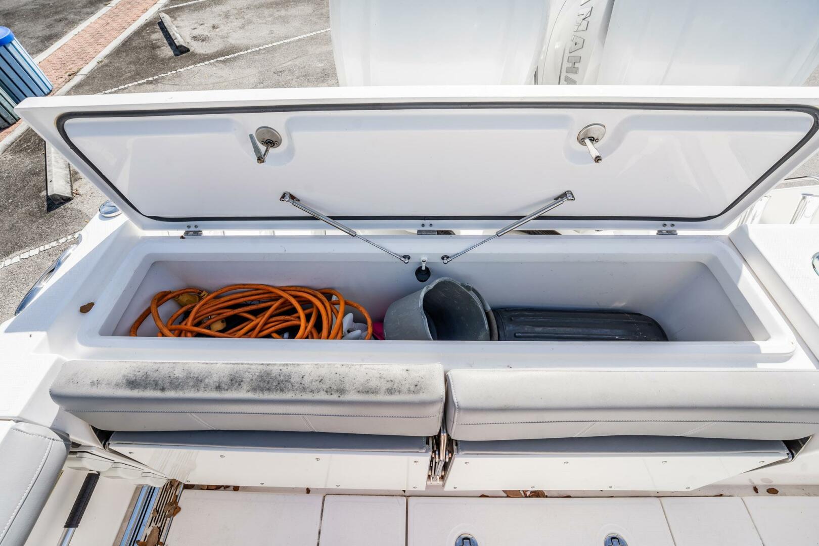 2021 Everglades 335 Center Console - Image 48