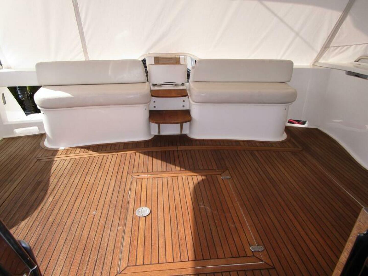 2003 Ferretti Yachts 590 Motor Yacht - Image 33