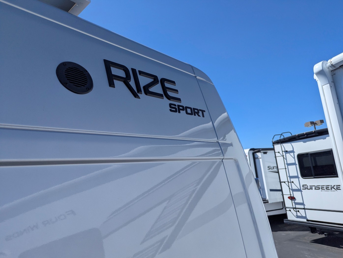 2026 Thor Motor Coach Rize