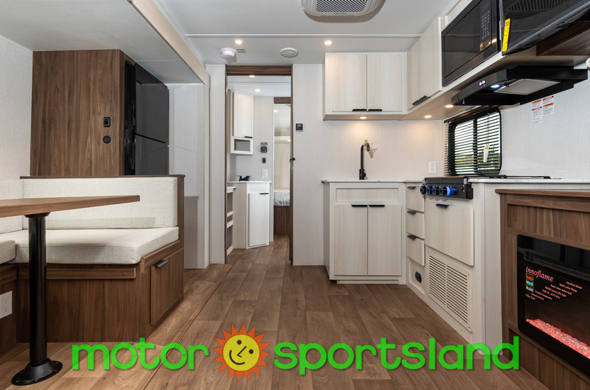 2027 Winnebago Access 28GP - Image 19