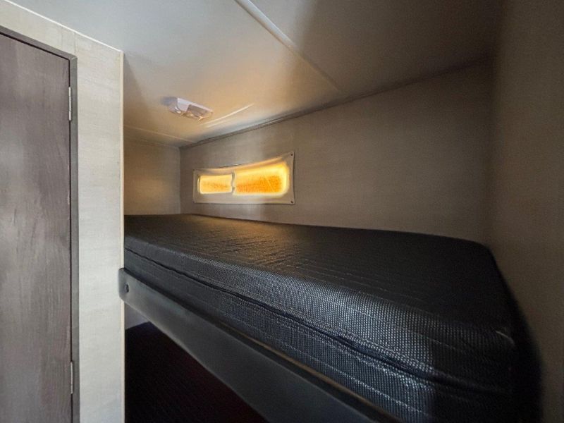 2017 Pacific Coachworks Might Lite 16BB - Image 8