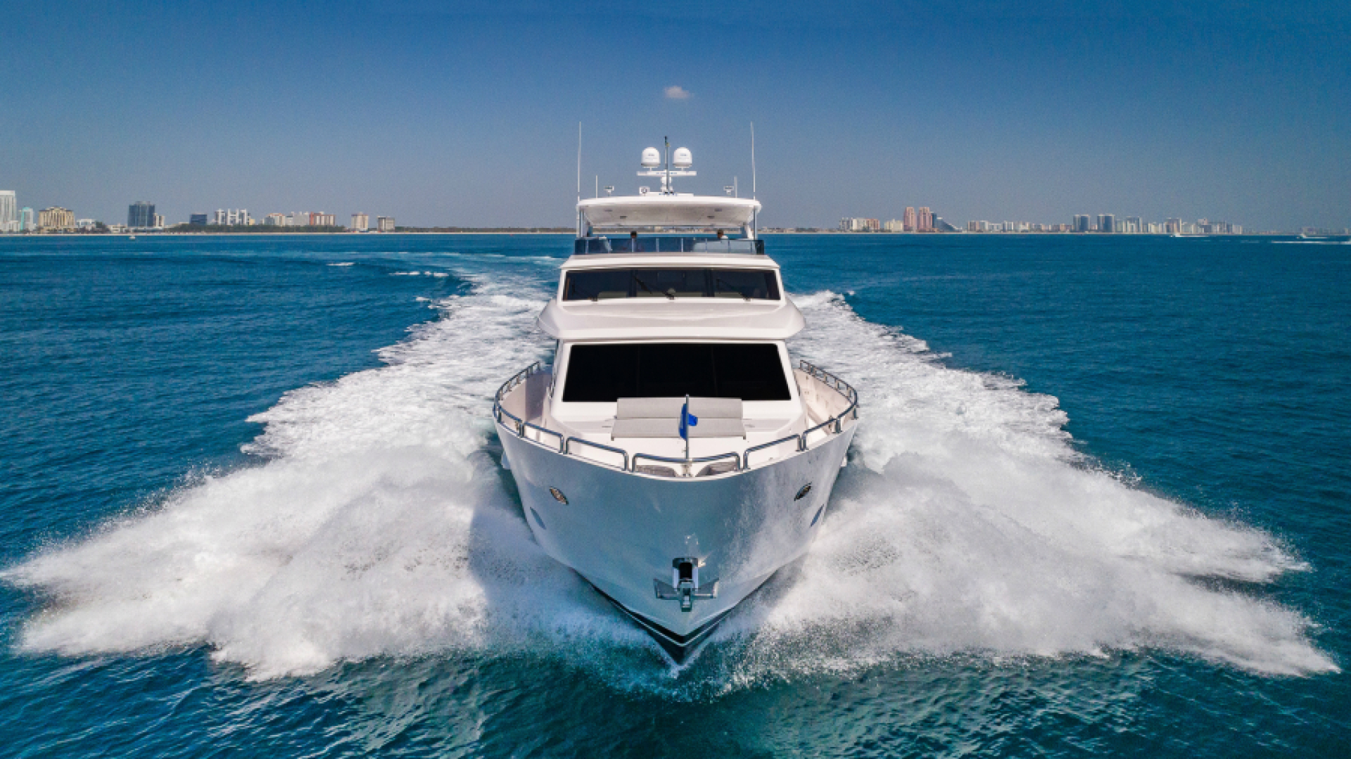2018 Hargrave Raised Pilothouse - Image 3