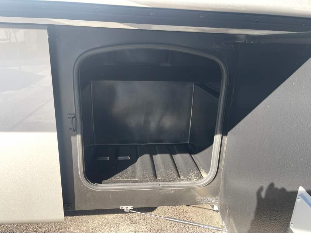 2026 THOR MOTOR COACH PASADENA 38DX - Image 11