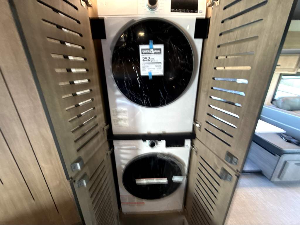 2027 GRAND DESIGN LINEAGE SERIESF 31ZW - Image 25