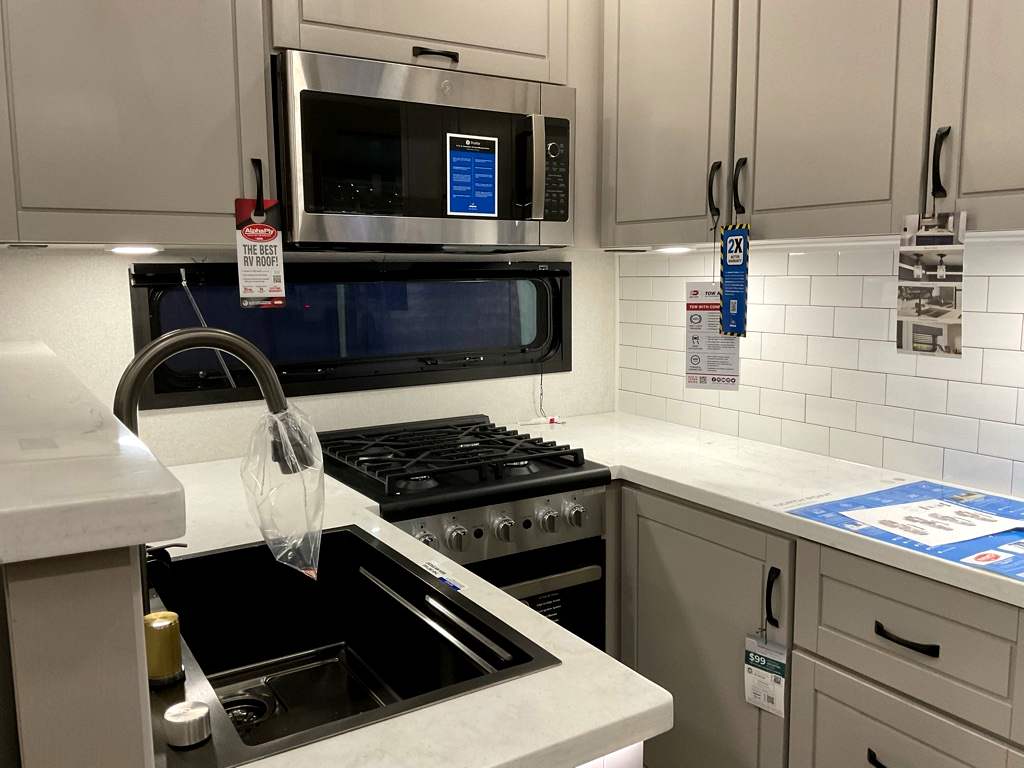 2026 JAYCO NORTH POINT 395 DSDB - Image 14