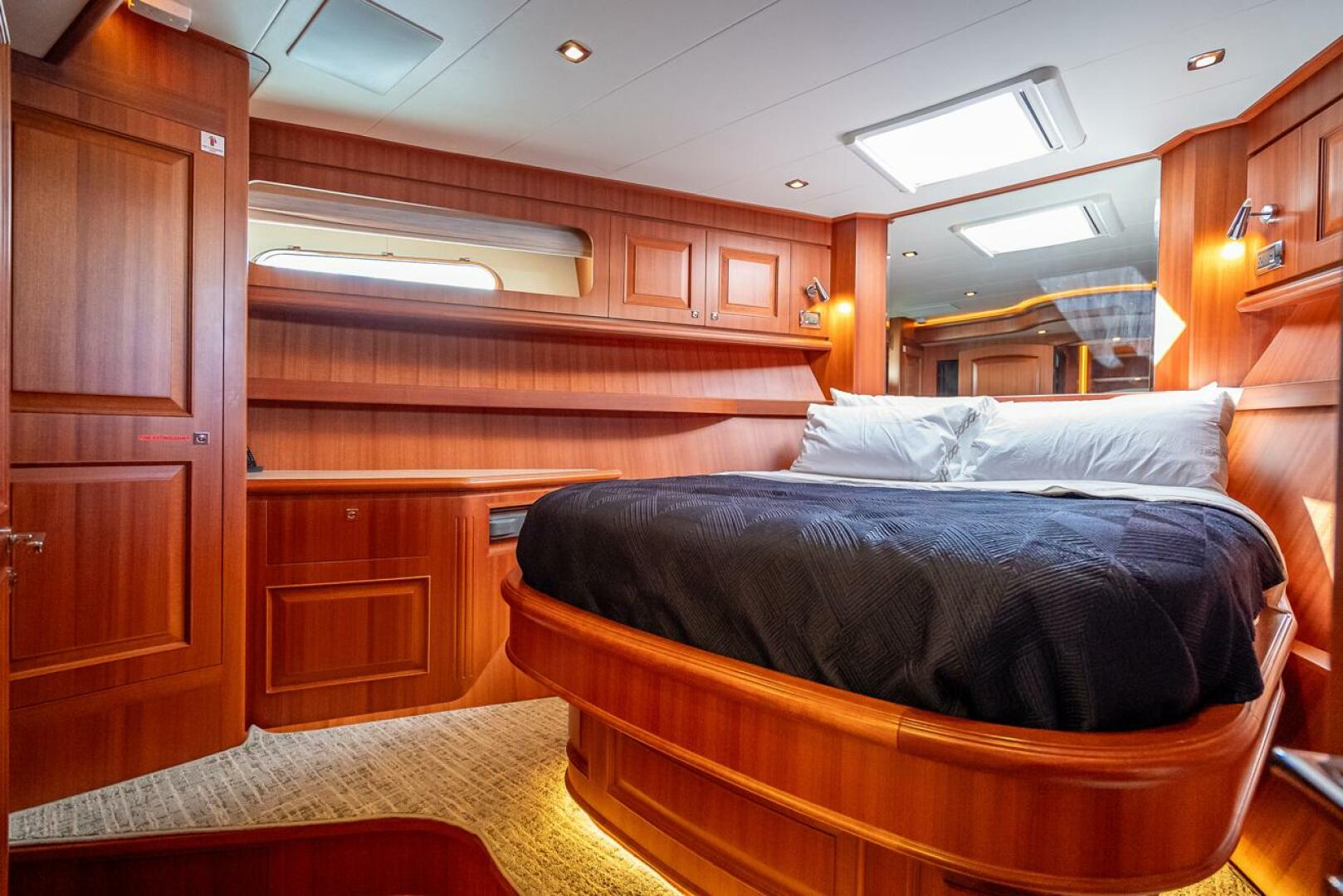 2022 Hampton 658l Endurance - Image 30