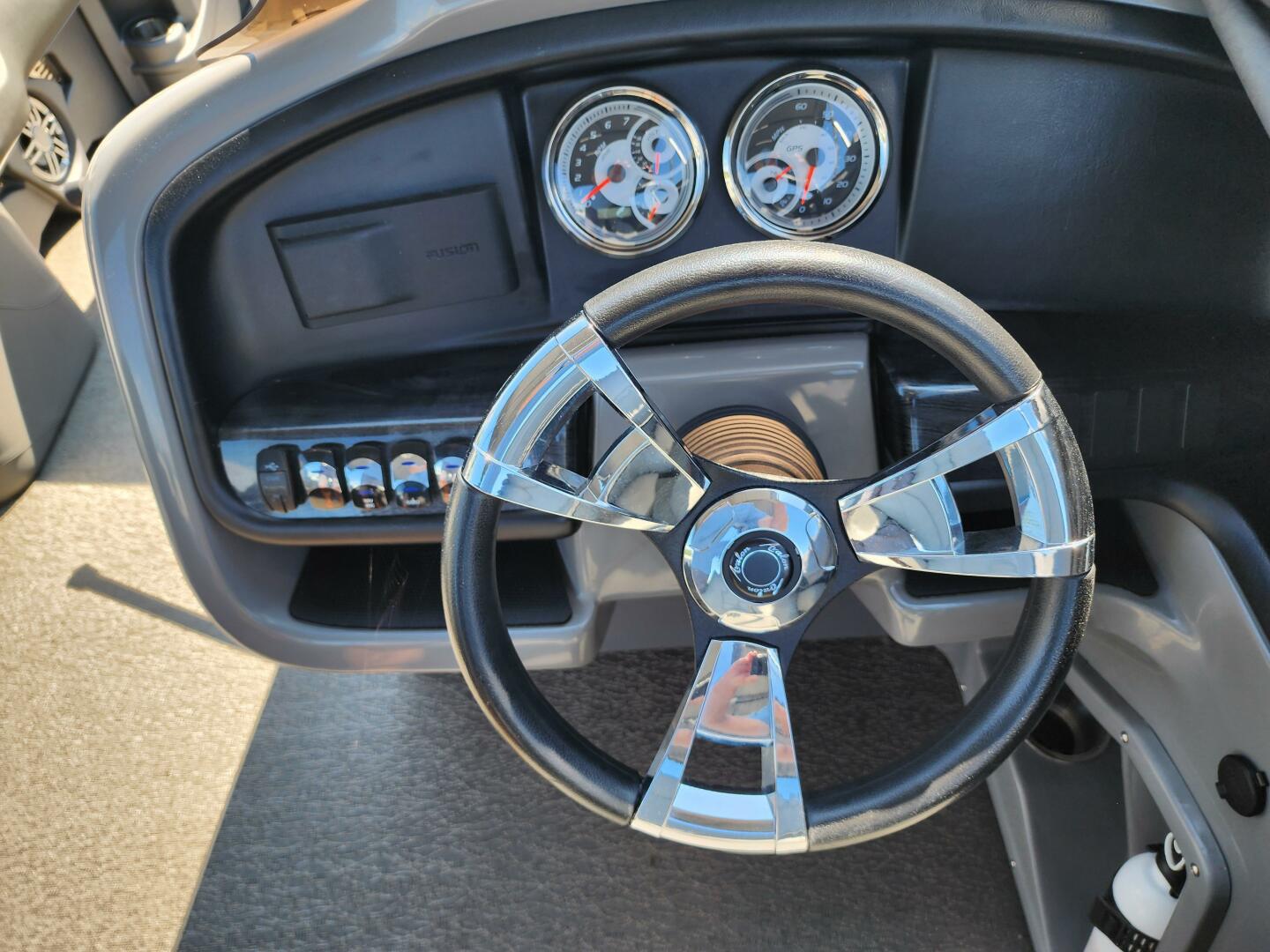 2021 Avalon - Image 3
