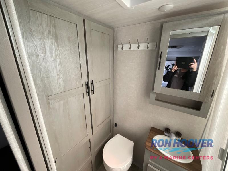 2023 FOREST RIVER 19RBM - Image 22