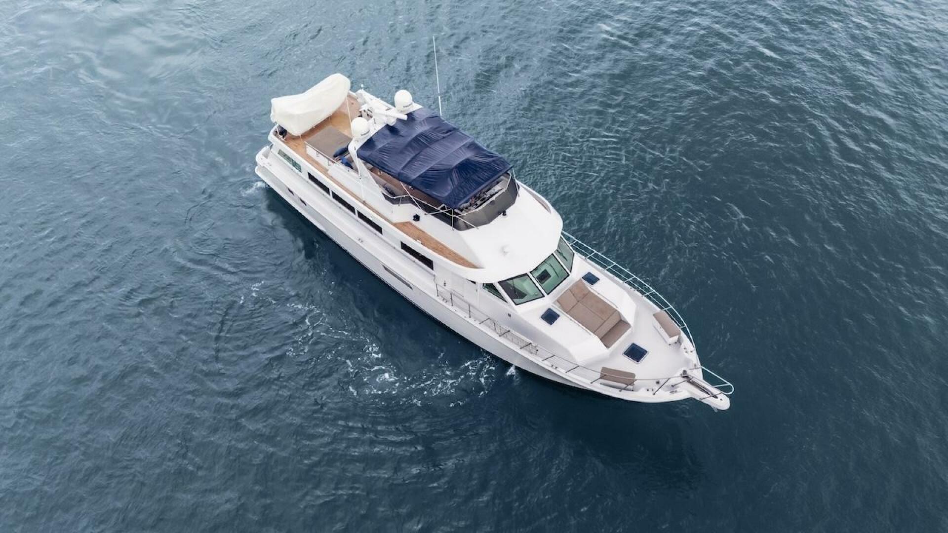 1998 Hatteras Sport Deck - Image 4