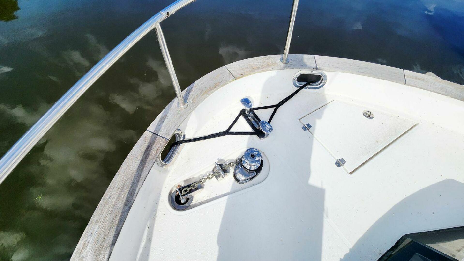 2022 Greenline 40 Hybrid - Image 9