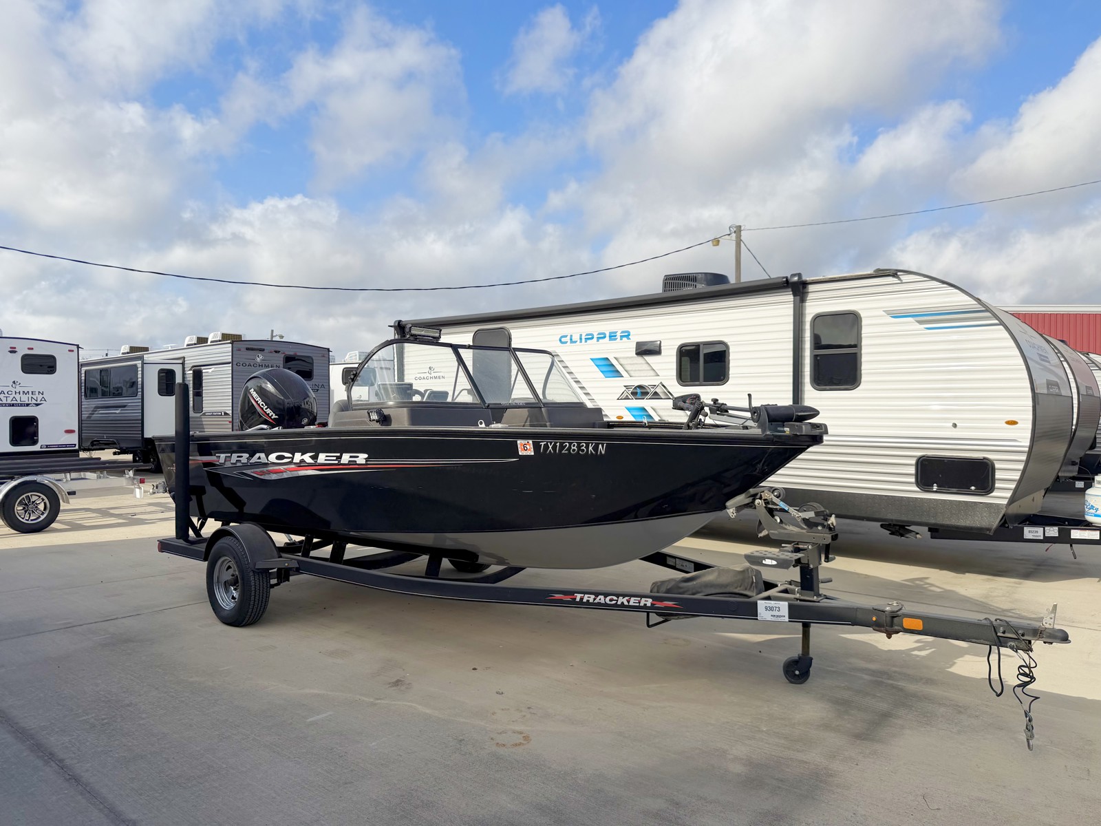 2022 TRACKER 2022 175 PRO GUIDE - Image 1