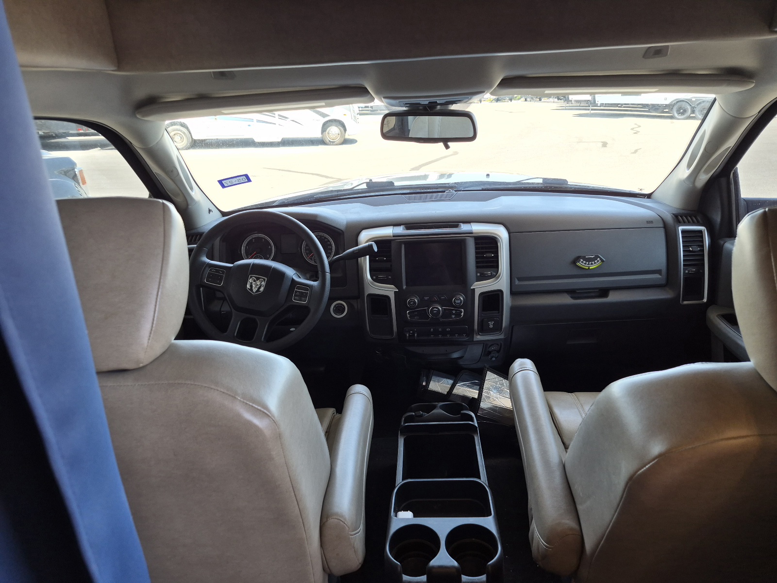 2018 DYNAMAX ISATA 5 30FWD - Image 3