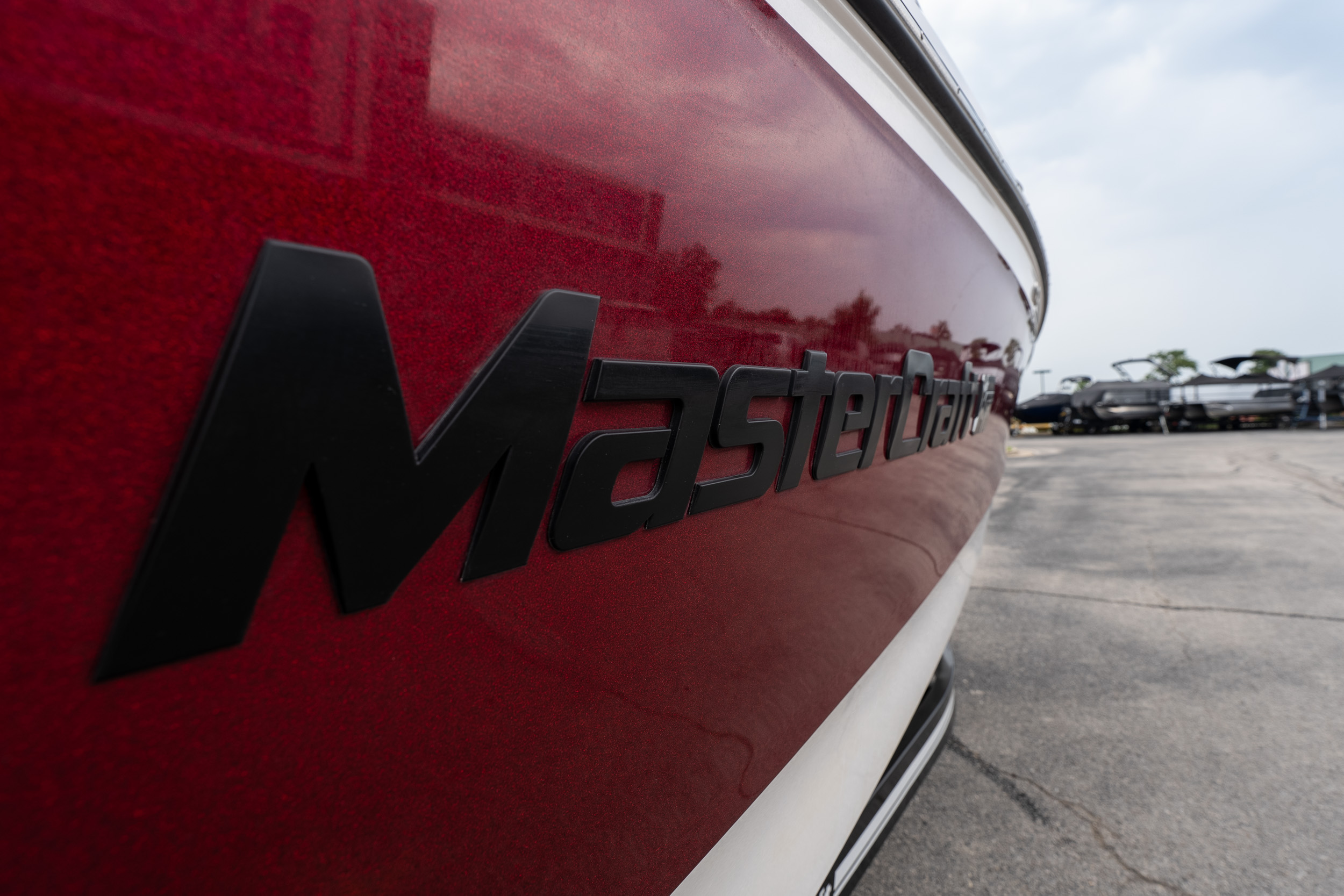 2023 MasterCraft XT24 - Image 2