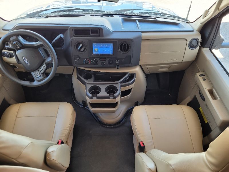 2024 Thor Motor Coach Four Winds 22E - Image 3