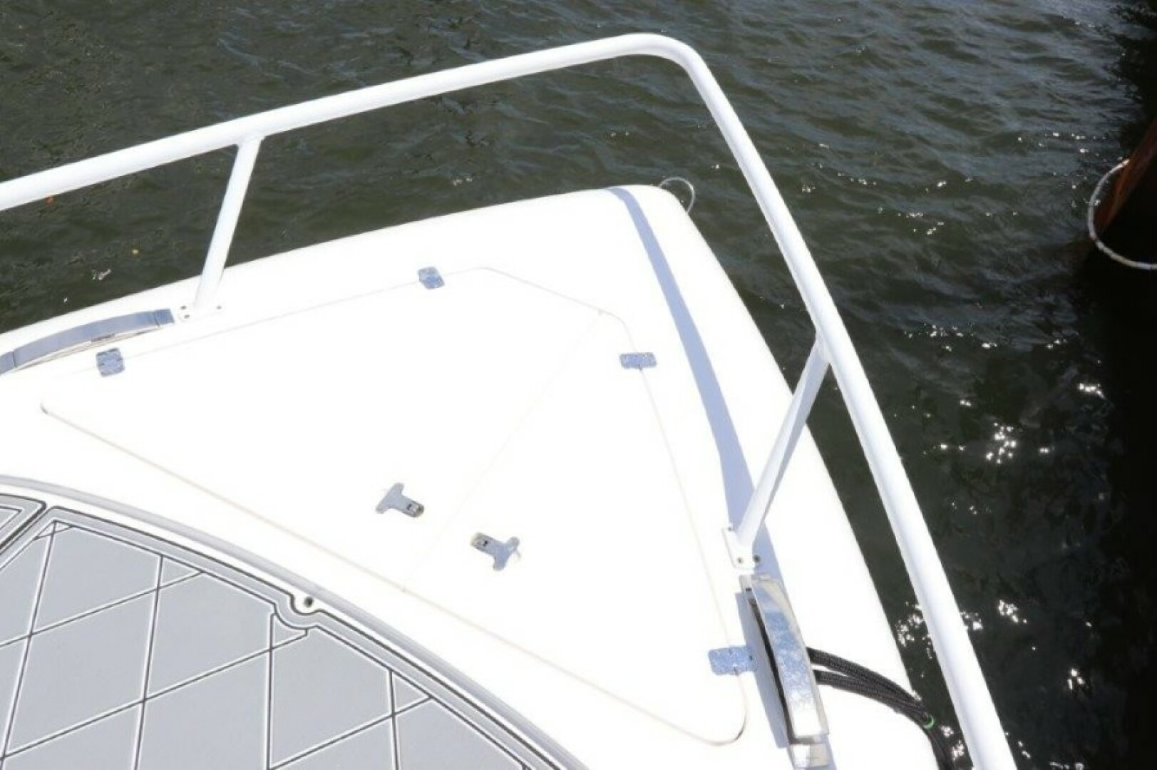 2019 Intrepid 475 Sport Yacht - Image 17