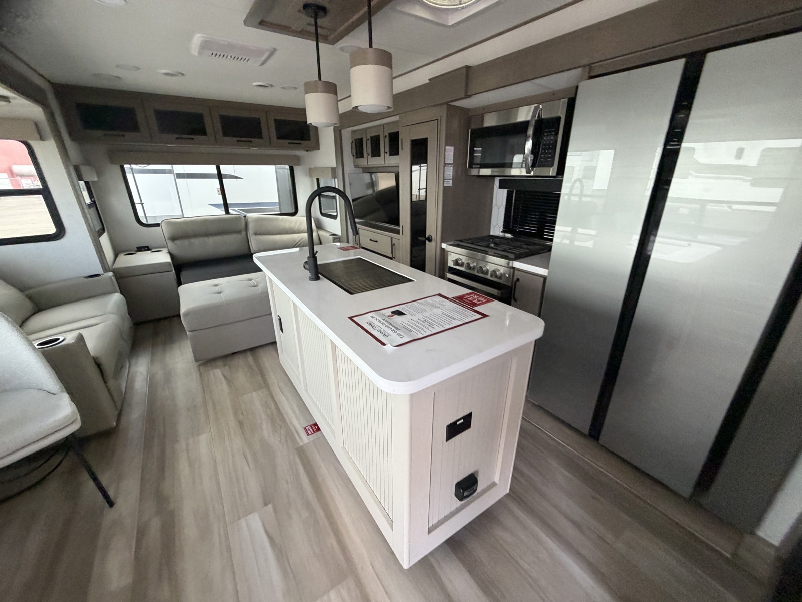 2026 GRAND DESIGN 345RLTS - Image 19