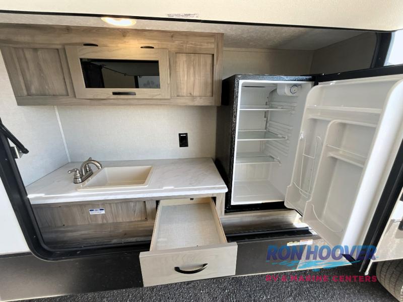 2024 COACHMEN 368TBH - Image 46