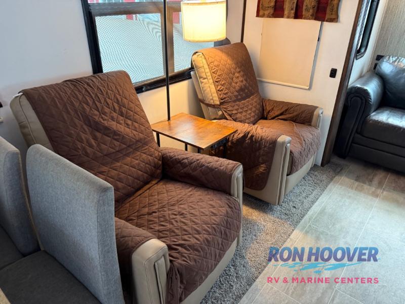 2019 HEARTLAND 3925MLP - Image 20
