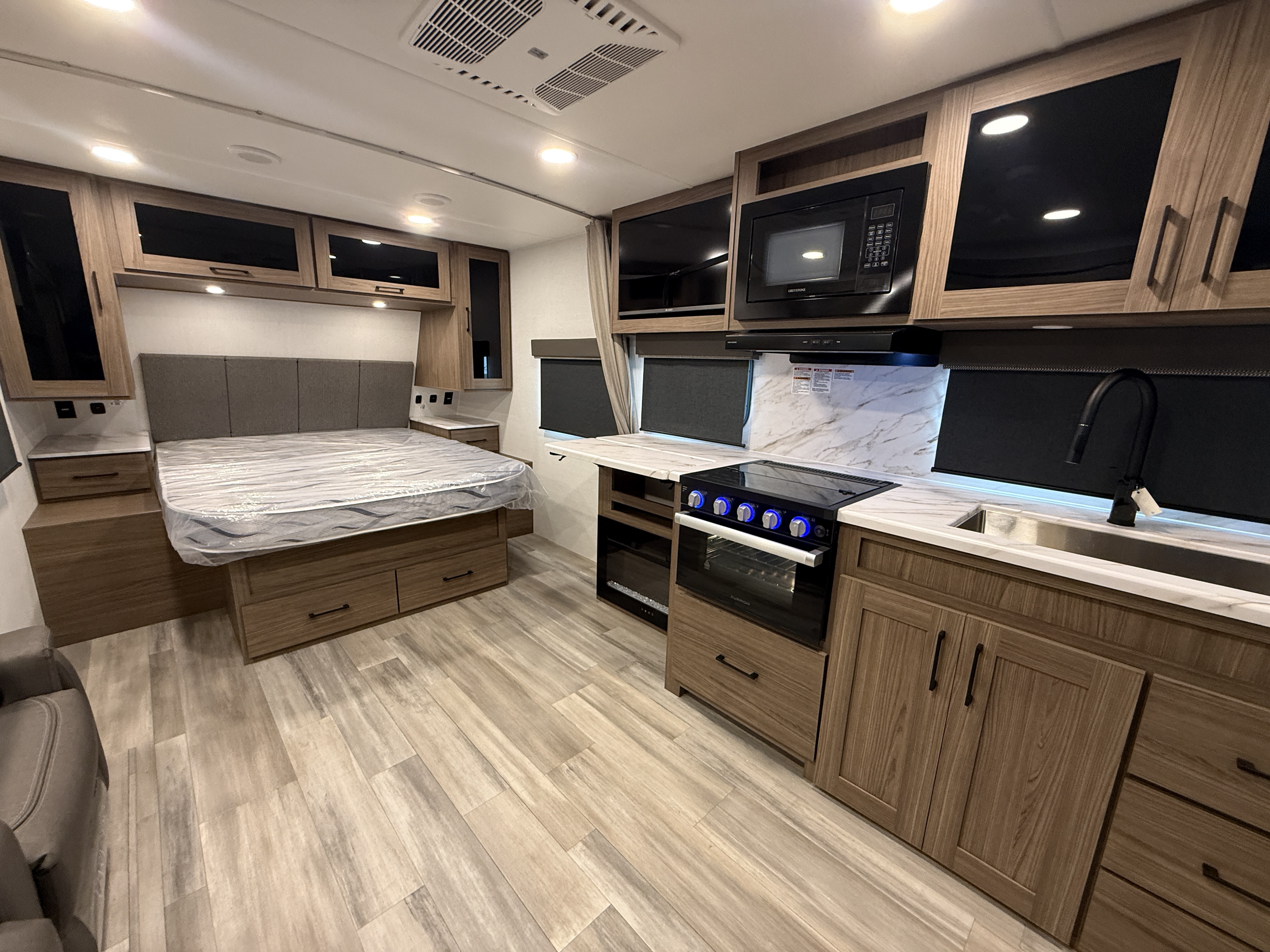 2025 Alliance RV Delta Ultra Lite ML206 - Image 10