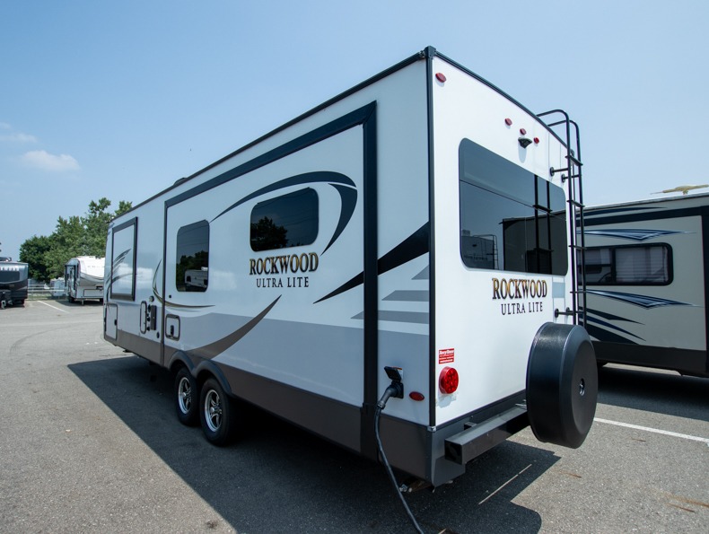 2019 Forest River Rockwood Ultra Lite 2604WS - Image 3