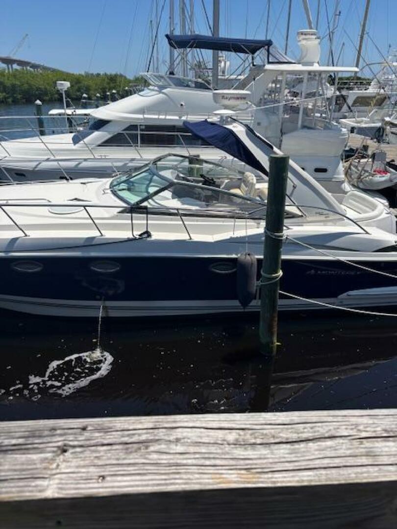 2007 Monterey 350 Sport Yacht - Image 4
