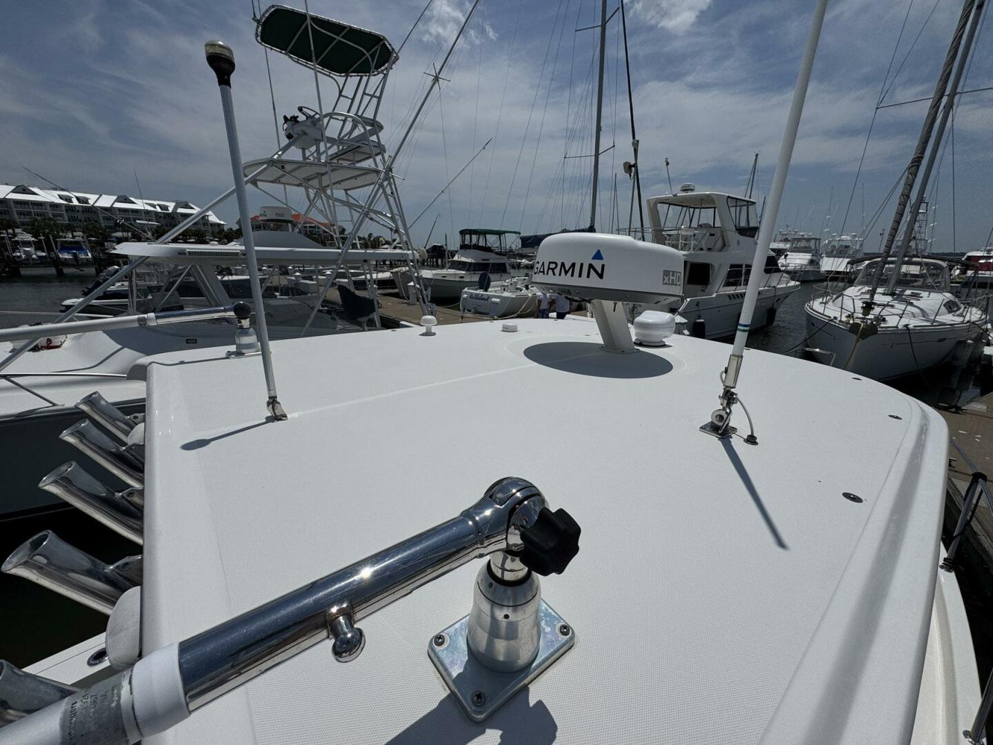 2011 Boston Whaler 305 Conquest - Image 9