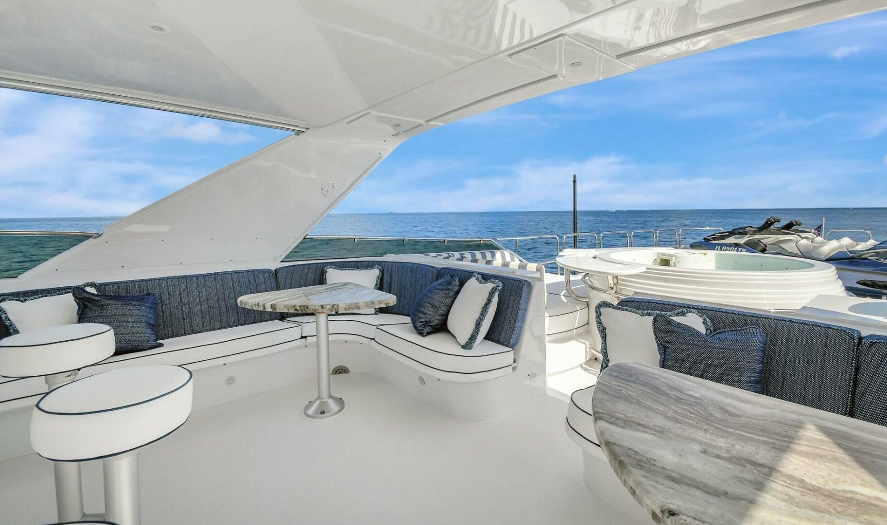 2005 Hatteras - Image 44