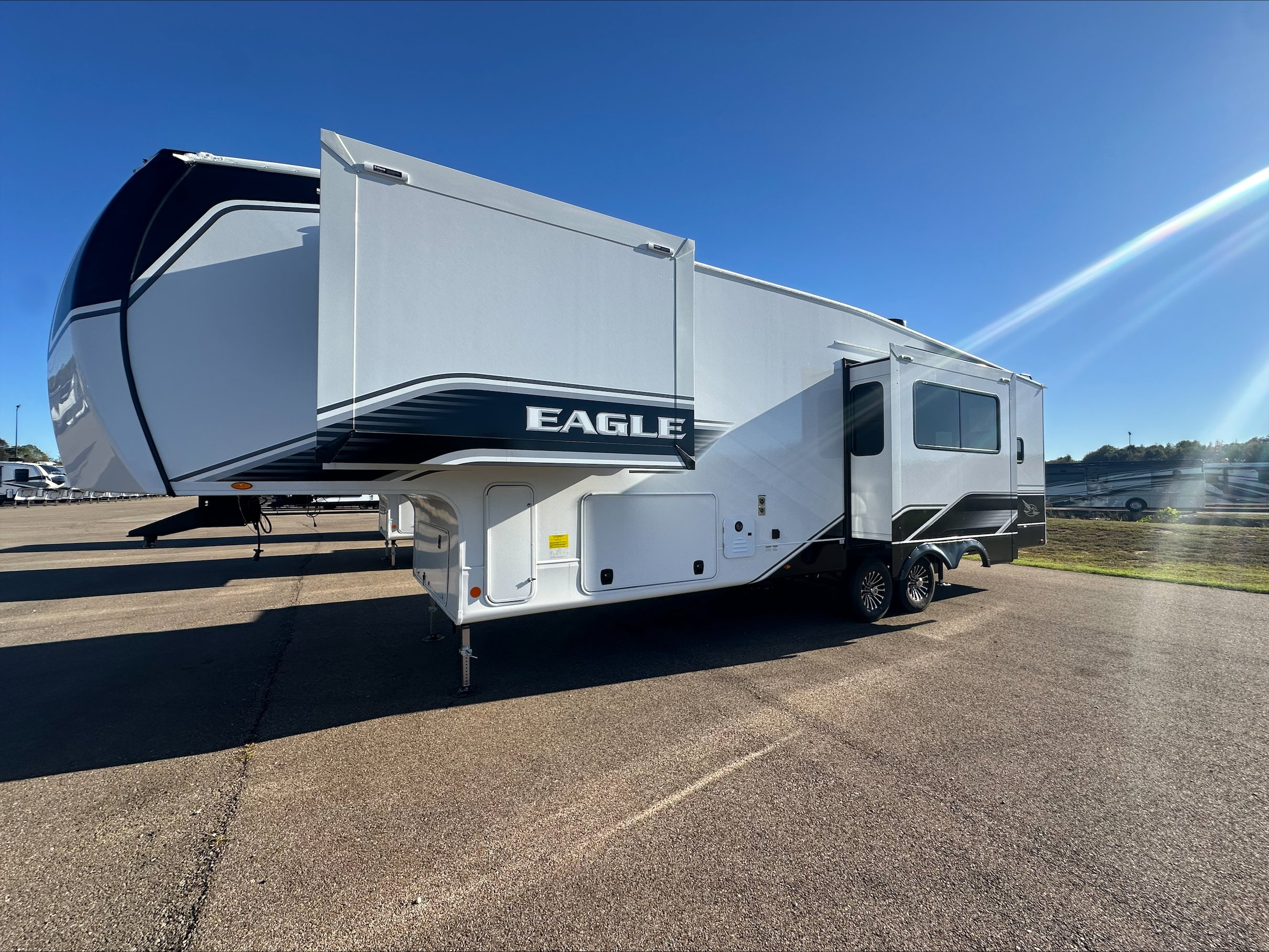 2026 JAYCO EAGLE 365UKTS - Image 3