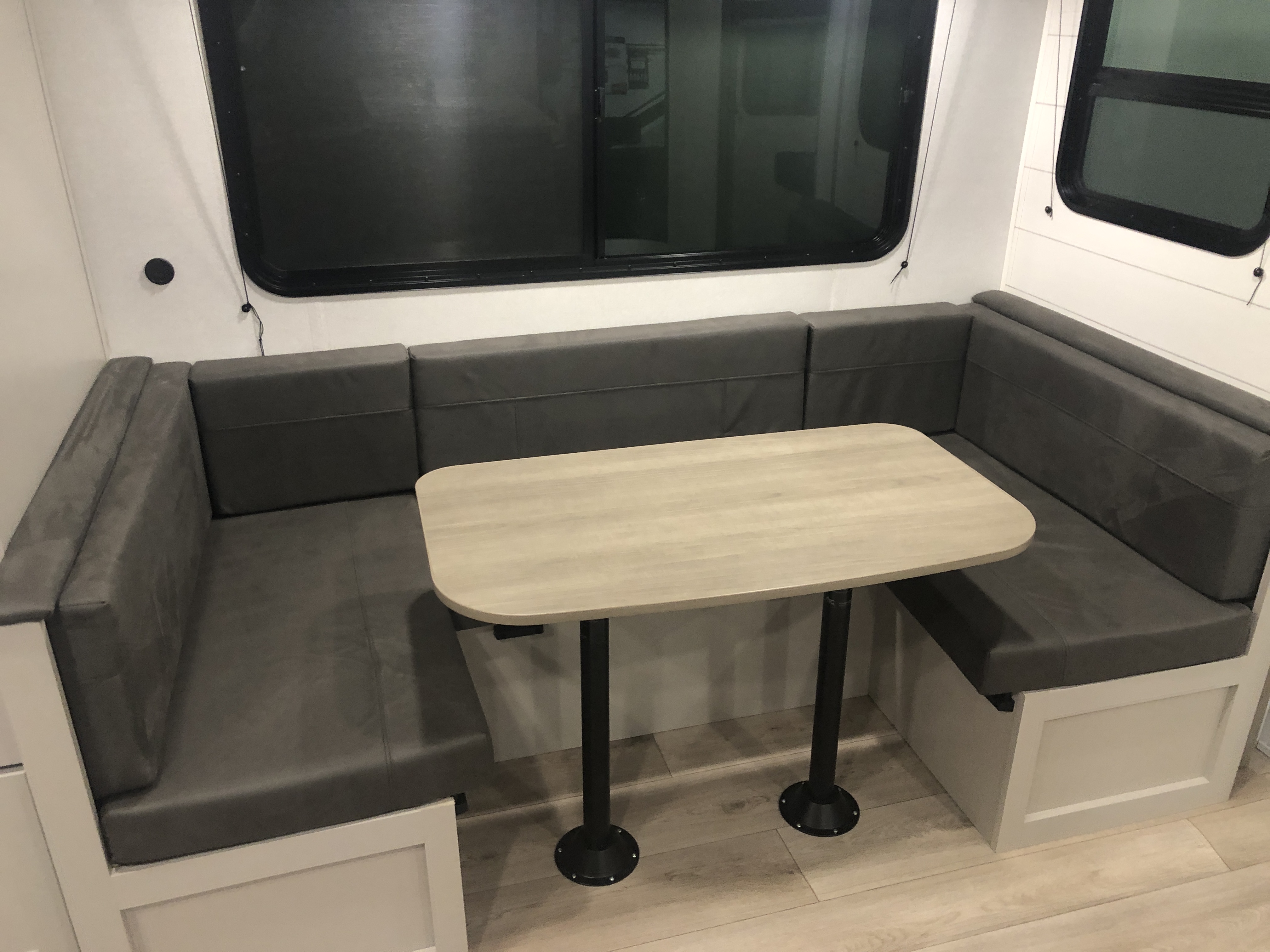 2027 Jayco Jay Flight SLX 245BHSW - Image 7