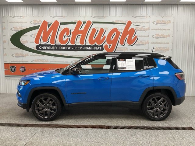 2025 Jeep Compass Limited 4x4 - Image 4