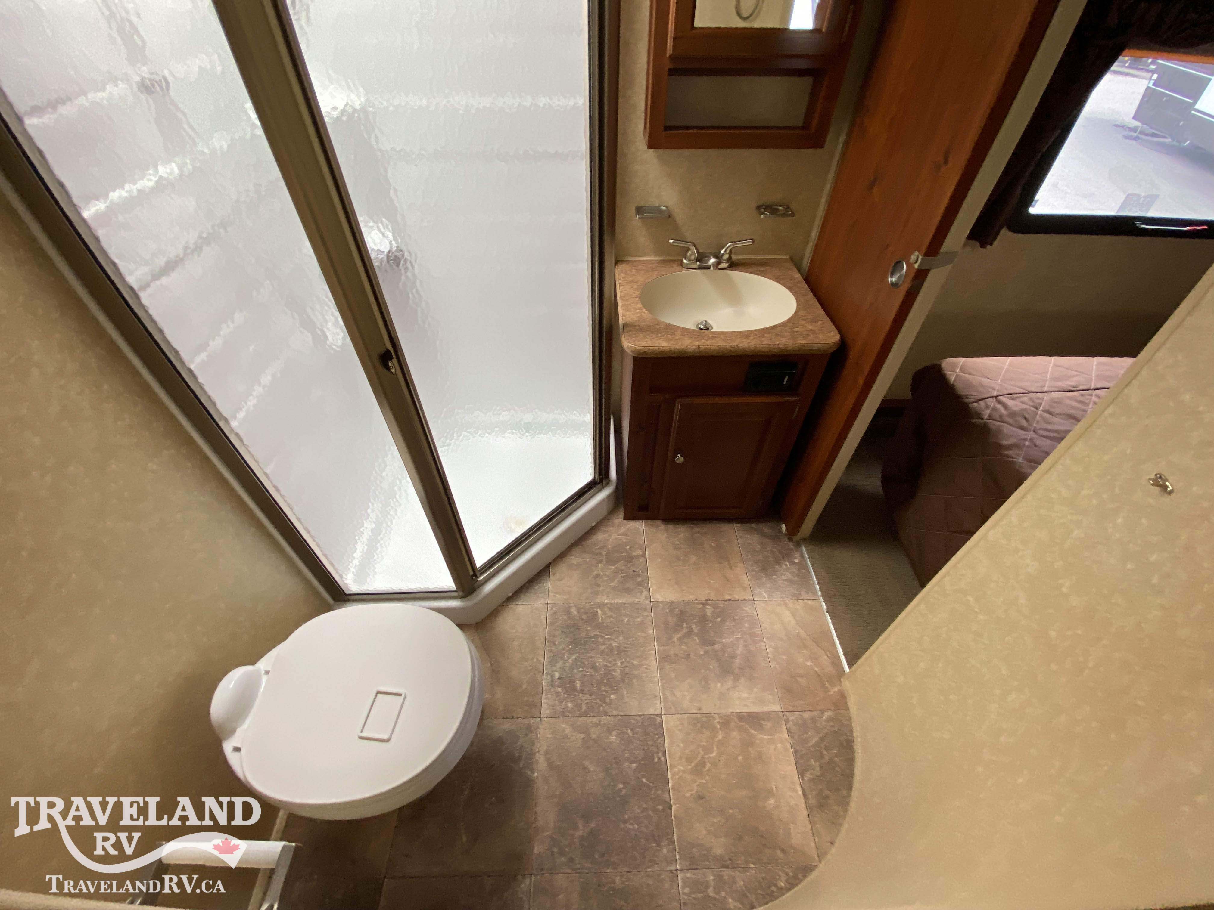 2012 Forest River Rockwood Signature Ultra Lite 8280WS - Image 18