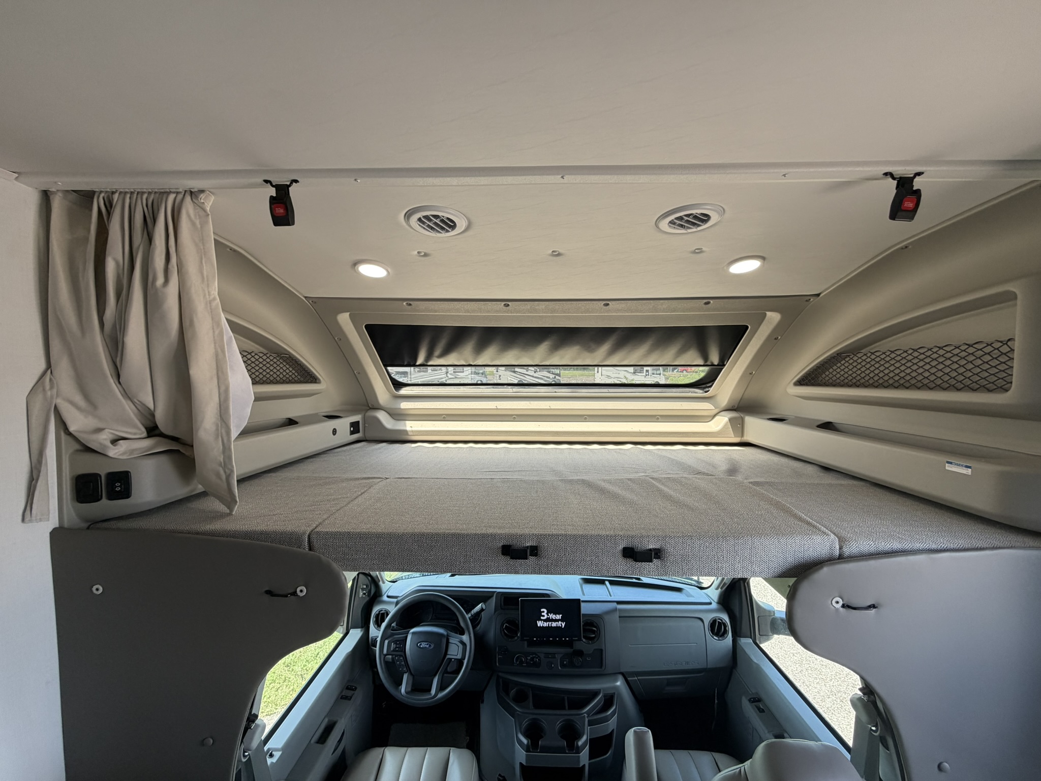 2027 JAYCO GREYHAWK 29MV - Image 22