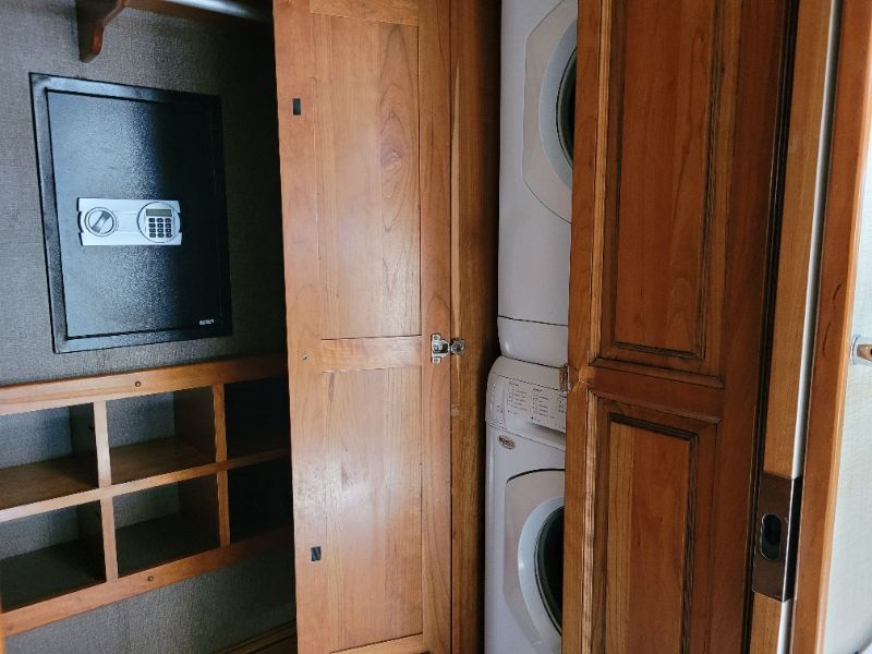 2016 Tiffin Allegro Bus 45 OP - Image 25