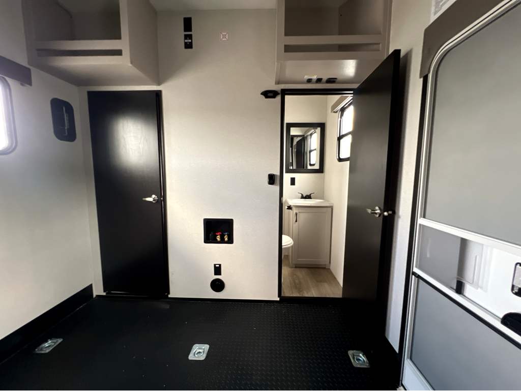 2026 JAYCO SEISMIC 359 - Image 23