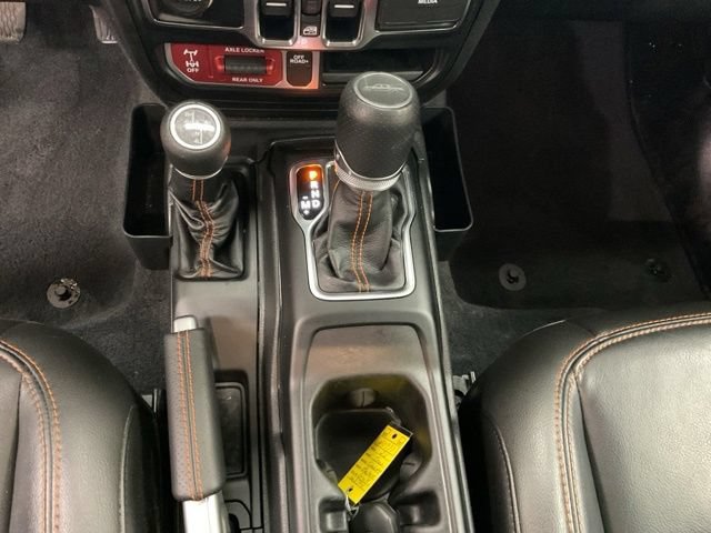 2022 Jeep Gladiator Crew Cab Mojave 4WD - Image 28