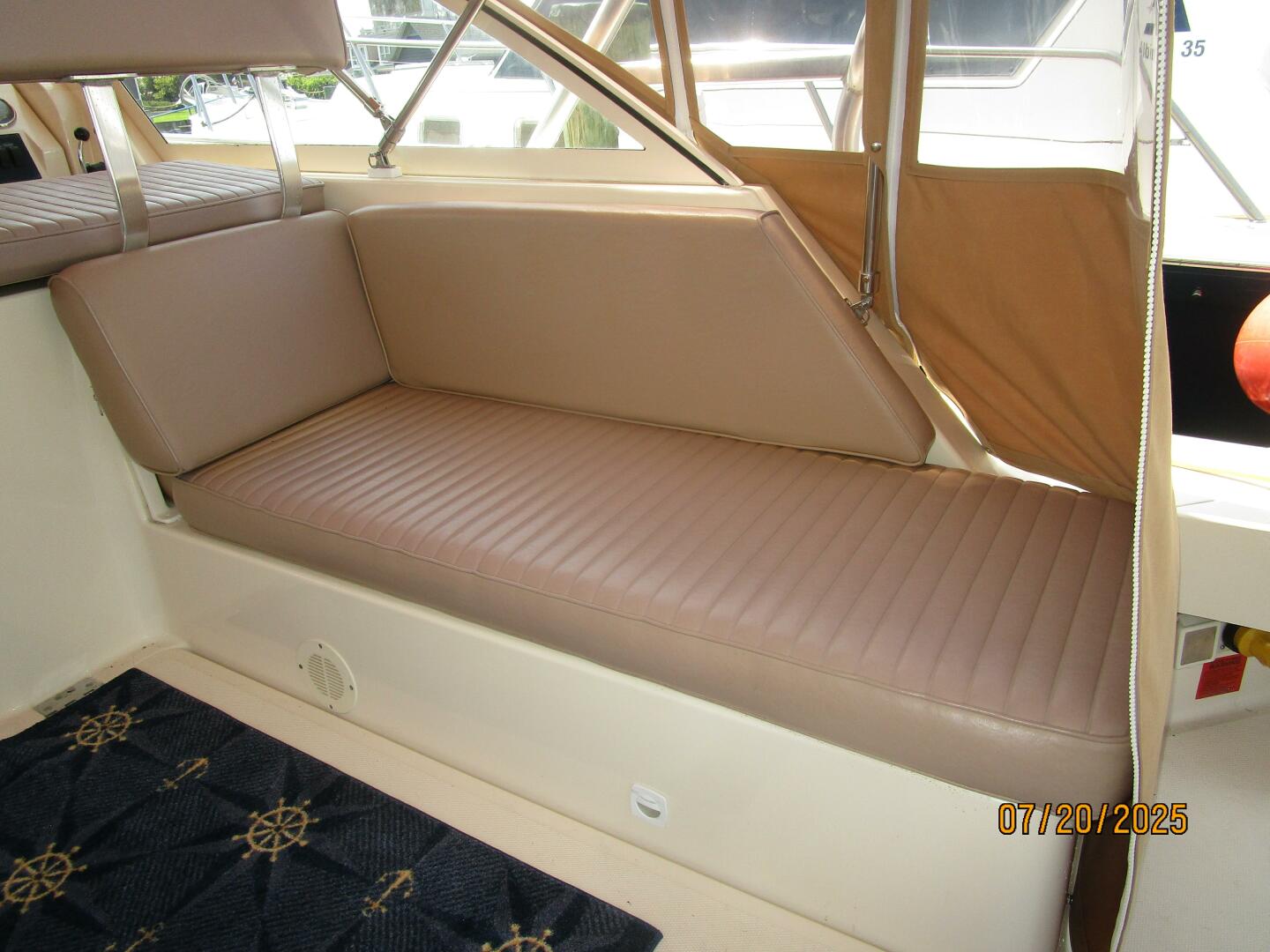 2006 Mainship Pilot 30 Base - Image 29