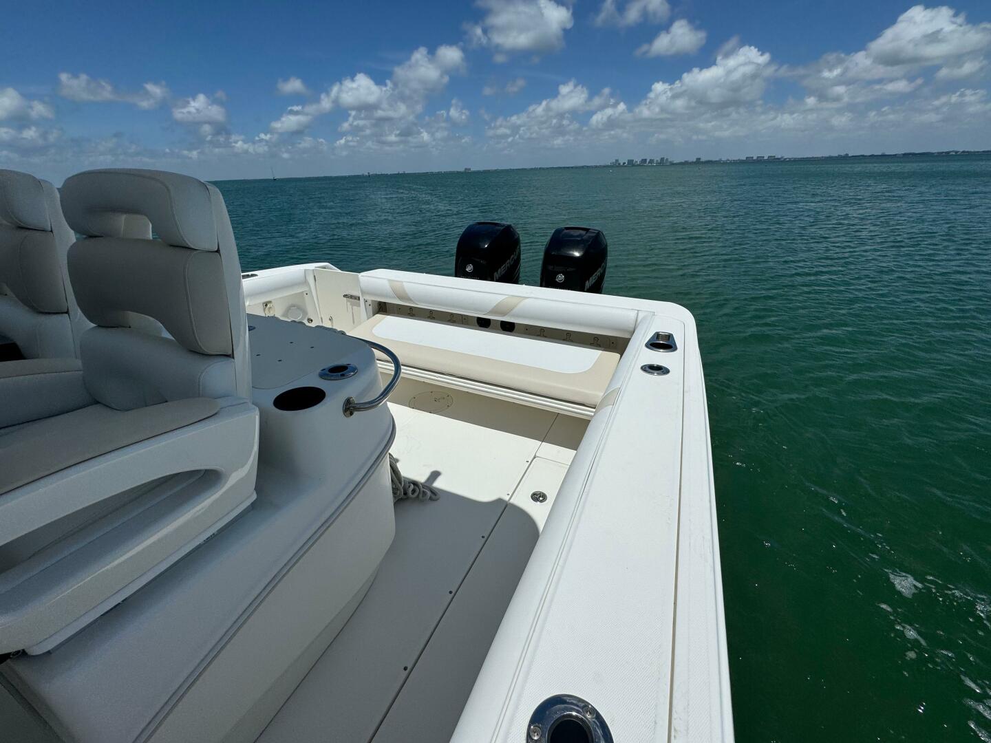 2008 Boston Whaler 320 Outrage - Image 14