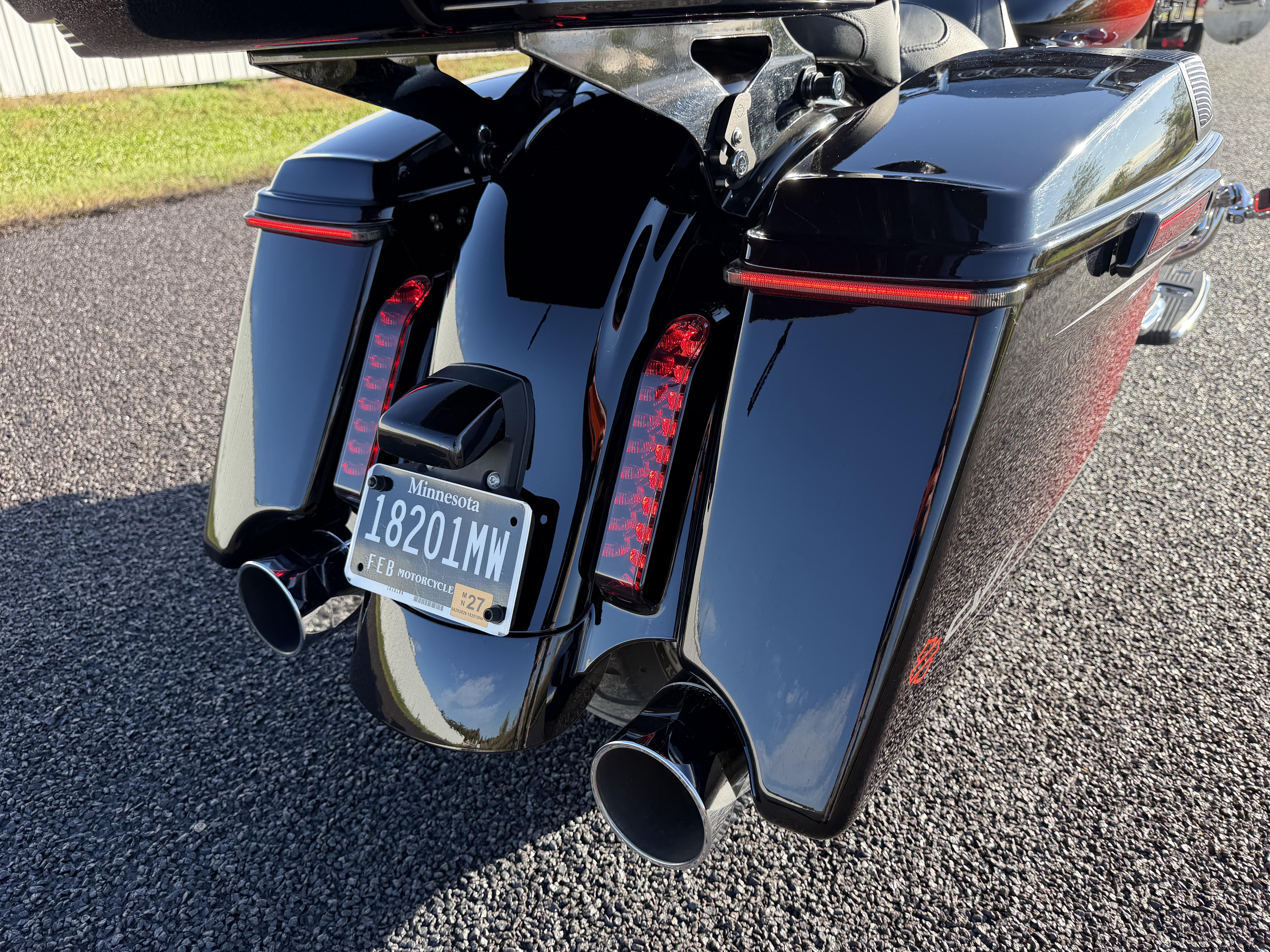 2021 HARLEY DAVIDSON STREET GLIDE 117 CVO - Image 12