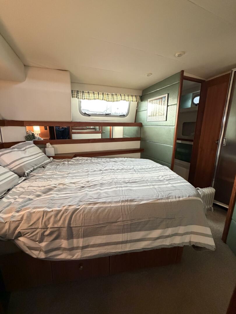 1996 Bayliner 4087 Aft Cabin Motoryacht - Image 38