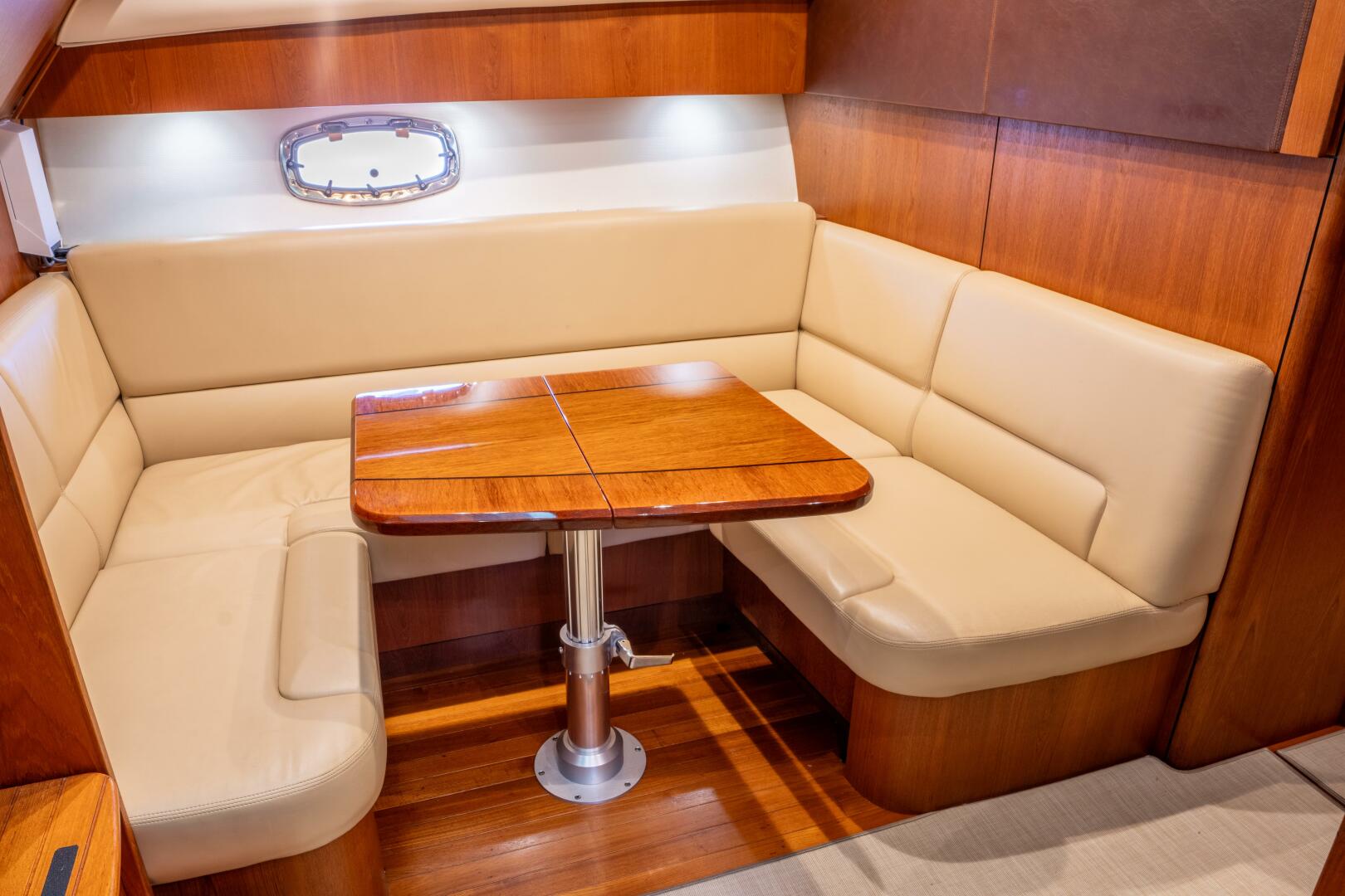 2015 Tiara Yachts 4300 Open - Image 6